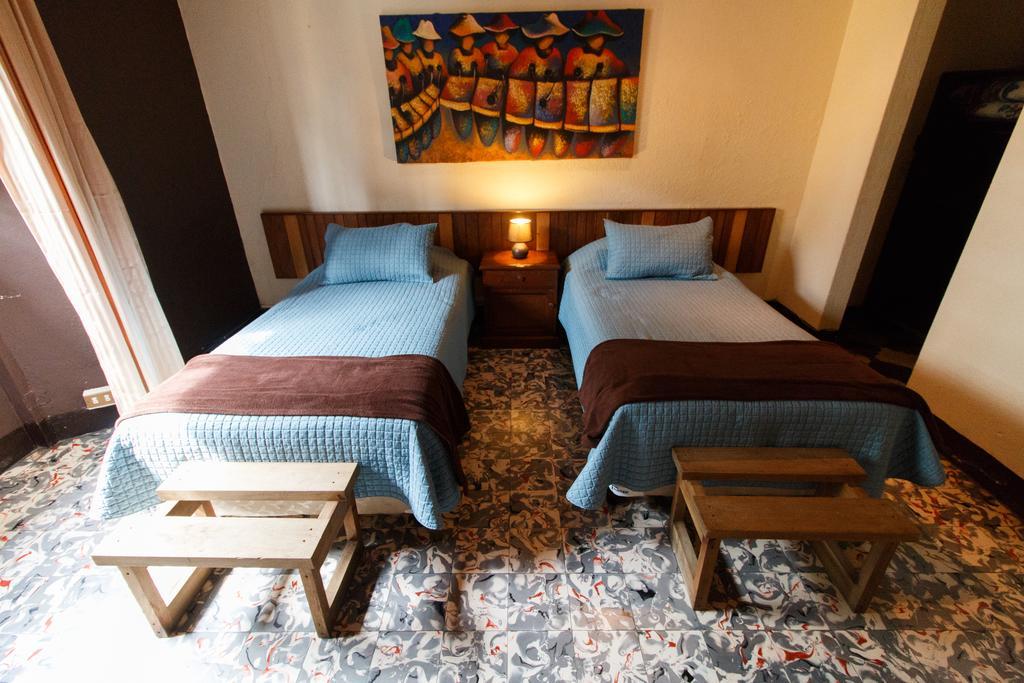 Hotel Modelo Quetzaltenango Ruang foto