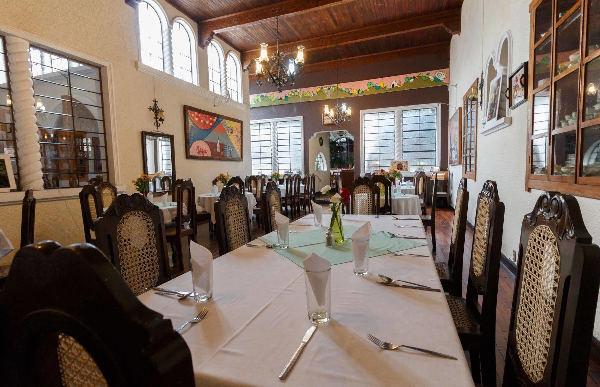 Hotel Modelo Quetzaltenango Bagian luar foto